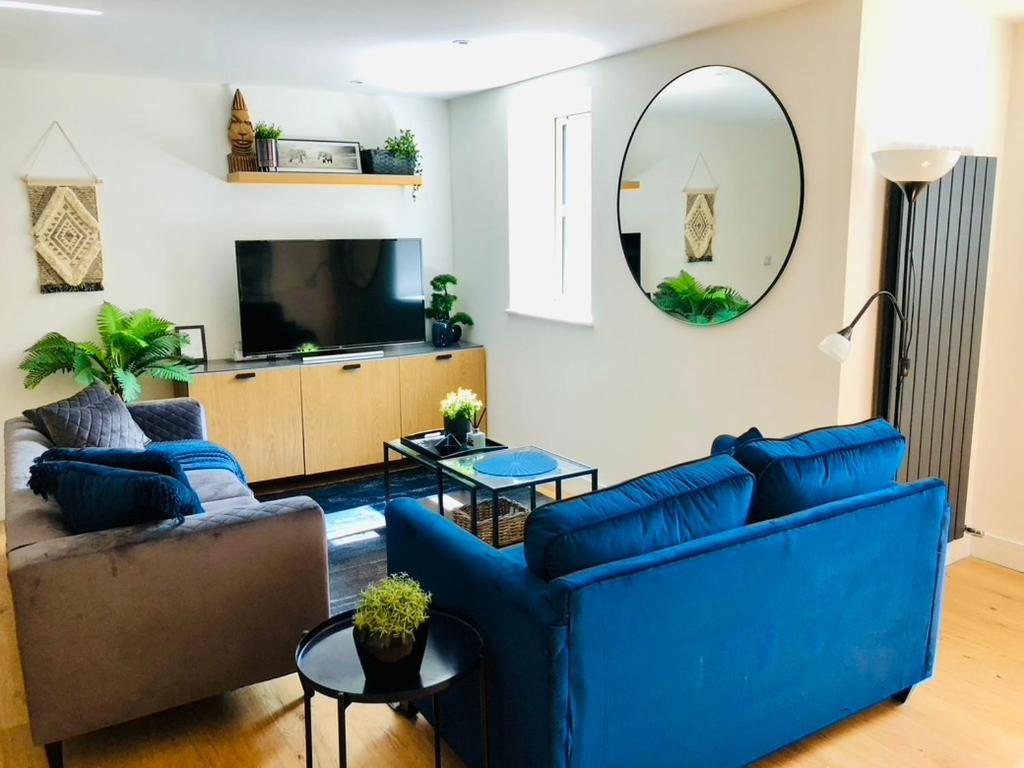 Вілла Modern Luxurious House With Parking And Garden Бат Екстер'єр фото